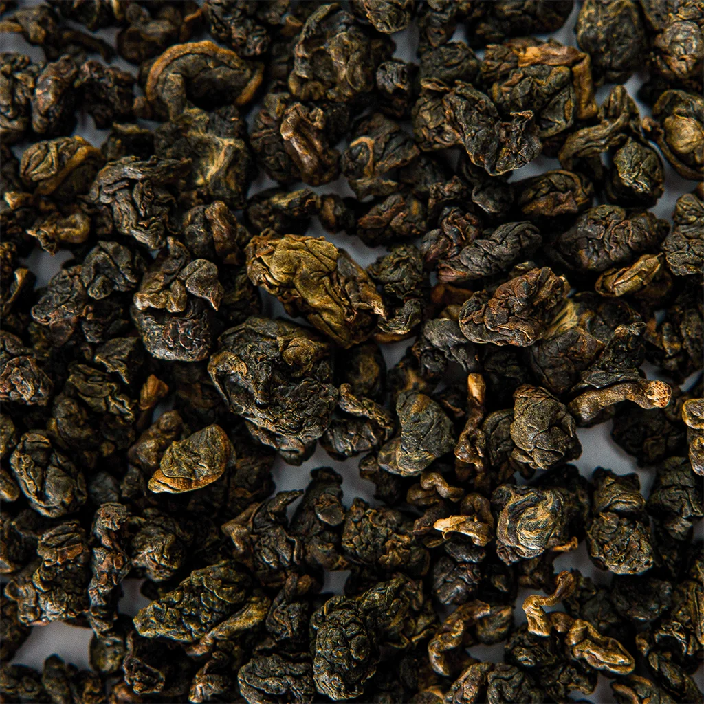 Чай Дун Дін, зібраний вручну, з натуральними інгредієнтами, доступний для замовлення онлайн.