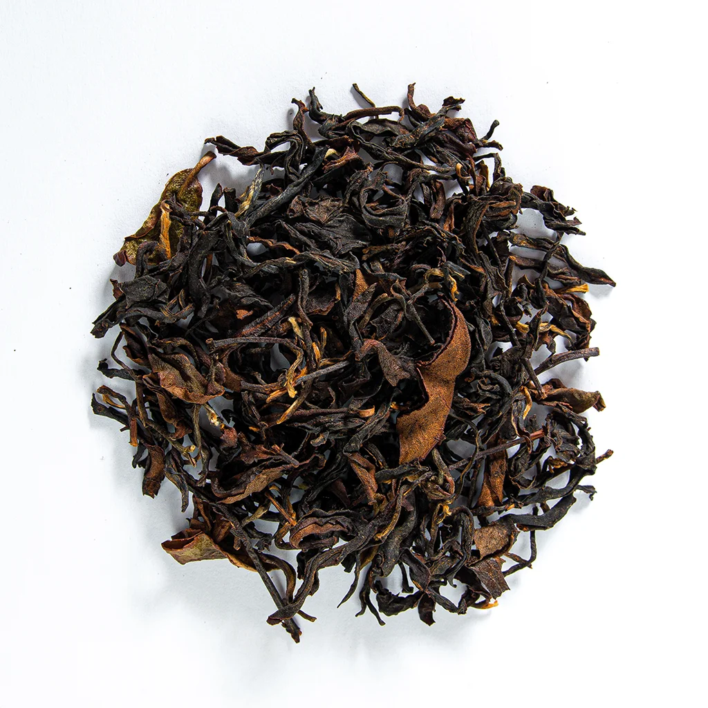 Ексклюзивний чай Дун Фан Мей Жень, що підкреслює культуру чаювання. Замовте якісний чай прямо зараз у нашому інтернет-магазині.