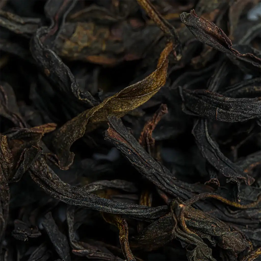 Я Ши Сян улун 50г — ароматний гірський чай із Фенхуан, з унікальним фруктовим характером і чистим мінеральним післясмаком.