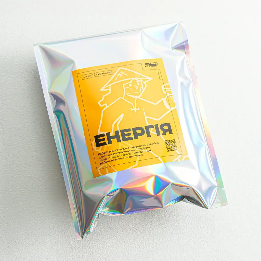 Замовити асорті чаїв 6×25г: Женьшень Улун, три види пуеру та зелений Смарагдові Спіралі — набір для фокусу та бадьорості.